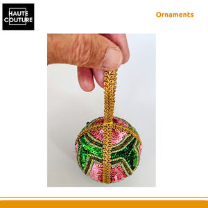 ผลิตในอินเดีย ลูกบอลแขวนประดับตกแต่งเทศกาลขนาดเส้นผ่านศูนย์กลาง 7 ซม. ยอดขายอันดับต้นๆ พร้อมงานปักมือสำหรับตกแต่งบ้านในราคาที่เหมาะสม - Product Image 5