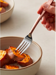 Juego de Cubiertos Modernos de Acero Inoxidable con Mango de Cobre, Aptos para Lavavajillas, Vajilla para Bodas - Product Image 3