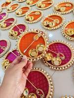 Support en métal fait main indien pour Haldi Kumkum, plateau Roli Chawal, cadeau de Pooja, cadeaux de fête de déménagement, Diwali, Thanksgiving