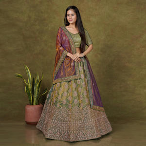 Lehenga Choli en filet Fendy |   Motif de paillettes à fils denses |   Finition de bordure ornée |   Ensemble de dupatta pour occasions festives de luxe - Product Image 1