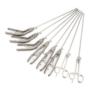 Pinza Portaagujas Manual Estéril Premium para Laparoscopia, Instrumento Quirúrgico de Acero Inoxidable, Pinza Endoscópica Laparoscópica - Product Image 1