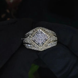 Anillo de Dos Tonos con Incrustaciones de Diamantes Moissanite, Chapado en Rodio, Plata de Ley 925, Estilo Hip Hop, Unisex, Anillo de Boda - Product Image 1