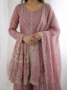 ชุดกูร์ตะ กูร์ตี กางเกง และผ้าคลุมไหล่ ผ้าไหมปักลายสไตล์ชาติพันธุ์ ยี่ห้อเฟนดี้ ขายดีที่สุด เหมาะสำหรับงานแต่งงาน งานปาร์ตี้ ใส่ได้ทั้งฤดูหนาวและฤดูร้อน ขายส่งพร้อมส่ง - Product Image 3