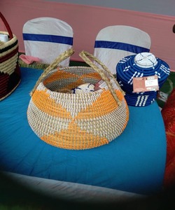 Sacs à main de luxe en herbe Sabai, sac à main fait main, écologique, naturel, multicolores, pour le bureau et les sorties. - Product Image 2