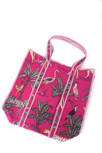 Bolso Tote Acolchado Rosa con Estampado de Selva, Bolso Tote de Algodón Hecho a Mano, Bolso de Hombro con Estampado Tropical, Bolso de Compras Grande, Bolso de Playa, Bolso de Viaje. - Product Image 4