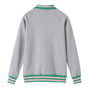 เสื้อสเวตเชิ้ตแบบซิปครึ่งตัว AKA สีเทาเขียว ผ้าฟลีซพรีเมียม สวมใส่สบายๆ สไตล์ลำลอง สีเทาเขียว - Product Image 4