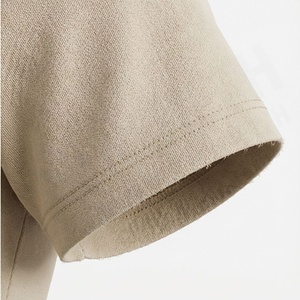 เสื้อยืดโอเวอร์ไซส์ผ้าฝ้ายสำหรับผู้หญิง พิมพ์โลโก้ตามสั่ง สำหรับแบรนด์แฟชั่นและไลน์สินค้าแฟชั่นทันสมัย สีสันปรับแต่งได้ คุณภาพพรีเมียม - Product Image 6