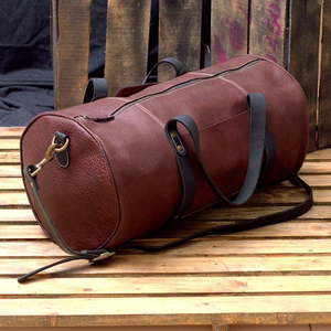 กระเป๋าหนังแท้แบบ unisex สไตล์วินเทจ กระเป๋าเดินทางสุดสัปดาห์ ความจุขนาดใหญ่ ใช้งานได้หลากหลาย กระเป๋าถือขึ้นเครื่องพร้อมซิป - Product Image 1