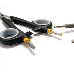 Juego de 2 Pinzas Quirúrgicas Laparoscópicas Manuales para Sellado de Vasos con Cable, Instrumento de Endoscopia Reutilizable, CE Narham Enterprises - Product Image 5