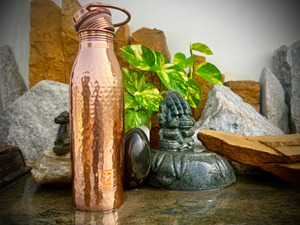 Botella de Agua de Cobre Martillado de Primera Calidad, Hecha a Mano, de Gran Capacidad, con Tapas, para el Hogar, la Oficina, el Gimnasio y Viajes - Product Image 6