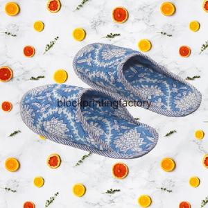 Zapatillas de interior hechas a mano para el hogar, cómodas Zapatillas de casa de invierno de algodón, cálidas y suaves, con punta cerrada - Product Image 5