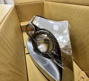 FARO DELANTERO (DERECHO) ORIGINAL PARA CAMIÓN TRUCK BODY PARTS INTERNATIONAL # 3605817C93 FABRICADO EN TAIWÁN - Product Image 4