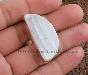 แหวนเซเลไนต์สีขาวธรรมชาติรูปพระจันทร์ครึ่งเสี้ยวชุบเงิน แหวนรูปพระจันทร์เสี้ยว เครื่องประดับพลอยบำบัดสำหรับผู้หญิง พลังเรกิ - Product Image 4