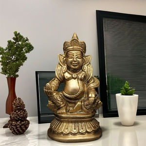Petite sculpture élégante en laiton Lod Kubera de 4 pouces pour la décoration intérieure, les cadeaux et les temples fabriqués en Inde - Product Image 1