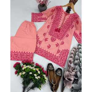 Ensemble haut et bas pour femmes, vêtements de fête élégants avec broderie élégante et travail de séquence - Product Image 4