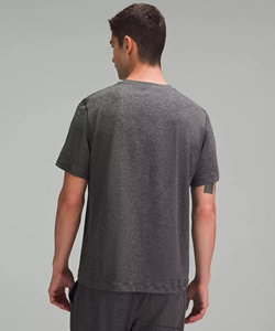 เสื้อยืดคอกลมแขนสั้นผู้ชายทรงหลวมพรีเมียม สีดำ ผลิตจากผ้าสแปนเด็กซ์/โพลีเอสเตอร์ ระบายอากาศได้ดี เหมาะสำหรับใส่ลำลองทุกวัน - Product Image 5