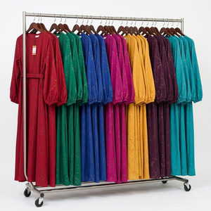 Abaya légère et respirante de style Dubaï, élégante et modeste, avec hijab assorti pour femmes, vente en gros d'abayas pour femmes - Product Image 6