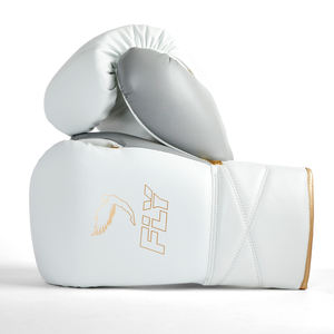 ถุงมือชกมวยรุ่นยอดนิยมปี 2026 สำหรับฝึกซ้อม คุณภาพพรีเมียม หนังแท้ รุ่น Fly Super Lace สีขาวและสีเงิน - Product Image 6