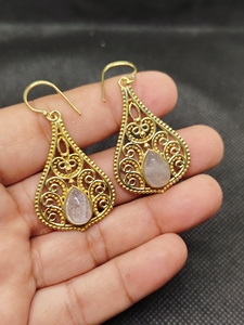 High Quality 18K Gold Plated Bohemian Style Moonstone Dangle Drop Earrings Brass Fashion Jewelry for Women's Parties Wholesale - Product Image 2
