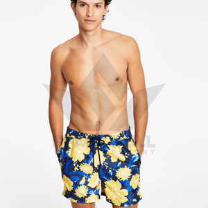Short de bain pour homme à imprimé poissons blancs, séchage rapide, cordon de serrage, taille mi-haute, avec poches latérales - Product Image 4