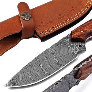 Couteau Skinner en acier Damas fait main avec manche en acier Damas et étui en cuir, cadeau idéal pour le camping et la chasse - Product Image 6