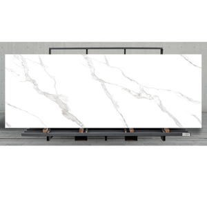 Dalles de porcelaine Calacatta Royale très demandées, surface émaillée durable pour projets résidentiels et commerciaux et intérieurs de luxe - Product Image 1