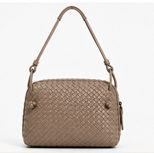 Sac à bandoulière Gravs en cuir véritable fait main, style bohème anglais, pour femme, 27x5x20 cm, fermeture éclair, sangle unique, usage quotidien - Product Image 3