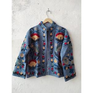 Chaqueta Azul Suzani Hecha a Mano para Mujer, Bordado Floral, Estilo Bohemio, Prenda Exterior de Algodón - Product Image 2