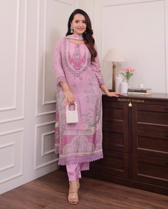 Conjunto de Kurti estampado de último diseño para todas las ocasiones, ropa de boda, vestidos indios disponibles en Samp Corporation. - Product Image 3