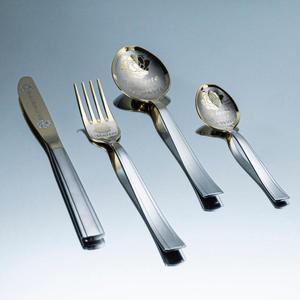 Juegos de cubiertos franceses reutilizables, aptos para contacto con alimentos, de metal de alta calidad, juego de cubiertos plateados, cucharas, tenedores, cuchillos, 4 piezas, para decoración de fiestas. - Product Image 4