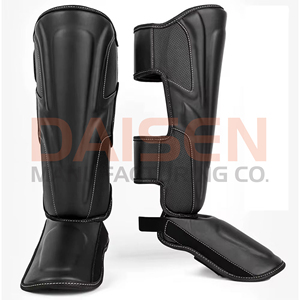 Espinilleras Ligeras de Cuero PU con Cierre de Velcro para Protección Deportiva en Adultos, Aptas para Todas las Estaciones - Product Image 3