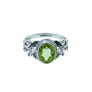 Anillo de Moda con Peridoto, 3.5 Gramos de Peso - Product Image 2
