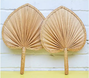 Éventail en bambou lisse et papier d'art pour occasions spéciales et cadeaux décoratifs Vietnam - Product Image 5