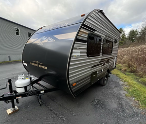 Camping-cars et caravanes d'occasion Forest River RVs Aurora Light 13RKX 16 pieds, modèles 2025 et 2026, disponibles à prix abordable - Product Image 6