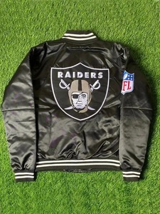 เสื้อแจ็คเก็ต Raiders รุ่นวินเทจ โอ๊คแลนด์ สีดำซาติน แบบ Bomber สำหรับกีฬาฟุตบอล - Product Image 3