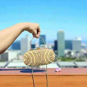 Sac à main artisanal indien de luxe, accessoire de mode décontracté pour le quotidien, avec poignée baguette en perles de verre colorées, accessoire d'art en cristal durable - Product Image 2