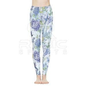 Leggings de sport pour femmes fabriqués au Pakistan, avec une texture douce et un tissu résistant, en vente. - Product Image 3