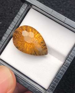 Citrine naturelle couleur miel, forme poire, facettée en nid d'abeille, pierre précieuse en vrac, clarté loupe - Product Image 1