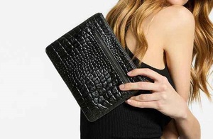 RABUSH SPORTS Ladies Hand Carry Shiny Leather Wallets Zipper Closure Style Embroidery Made Customized Black Cowhide Card Wallets - Product Image 5