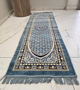 Alfombra de Oración Acolchada Antimicrobiana de Poliéster Jacquard con Diseño Persa Tradicional, Ecológica y Apta para Mascotas, Venta al Por Mayor - Product Image 2