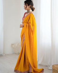 Sari jaune de créateur KV en mélange de soie traditionnel orné, avec chemisier non cousu, idéal pour les occasions festives - Product Image 3