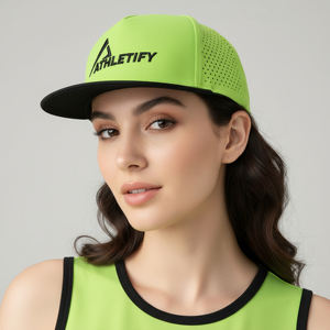 Gorra de béisbol deportiva Athletify de alto rendimiento, con corte láser, transpirable, ajustada, con cierre a presión, para correr, senderismo y fitness. - Product Image 1