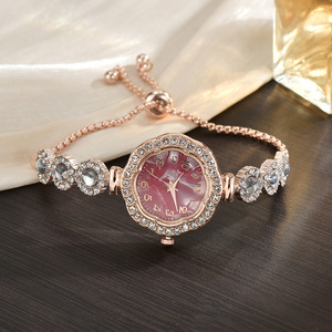 Nouvelle montre-bracelet à quartz pour femmes, bracelet en alliage, affichage numérique, diamants ronds, mode, vente en gros d'usine 2026 - Product Image 5