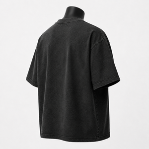 เสื้อยืดสตรีทแวร์ผู้ชายทรงปกติ สีดำล้วน สไตล์วินเทจ ผ้าเจอร์ซีย์เนื้อหนัก 100% ผ้าฝ้าย รับผลิตแบบ OEM ODM ขายส่ง - Product Image 5