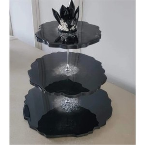 Moderno Soporte de Resina Epoxi Negra de 3 Niveles para Pasteles, Bandeja de Exhibición de Postres con Geoda de Ágata, Soporte Brillante para Cupcakes para Eventos y Fiestas - Product Image 6