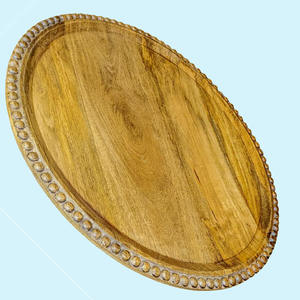 Bandeja Redonda de Madera Hecha a Mano Ecológica con Diseño Floral para Utensilios de Cocina Modernos, Servir Alimentos y Presentar Bebidas - Product Image 3