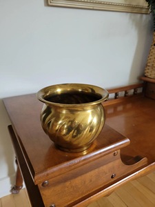 Durable Eco-Friendly Gold Metal Hammered Modern Customized Round Flower <b>Pot</b> Planter Vase Plant <b>Stand</b> for Indoor Home Decoration - Product Image 3