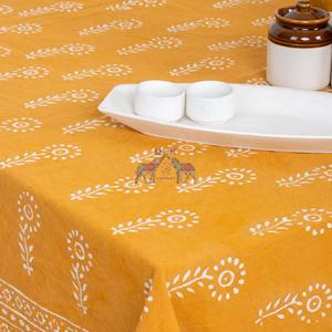 Nappe en coton imprimée à la main Dabu au design traditionnel, couverture de table de luxe pour mariages, fêtes en plein air et décoration intérieure - Product Image 4