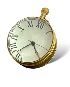 Horloge de bureau/table en laiton CL3 à quartz avec design rustique pour la rentrée scolaire, les maisons de retraite ou le bureau - Product Image 2