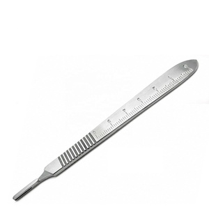 Couteau chirurgical n°3 à manche gradué, qualité supérieure, prix abordable, instruments en acier inoxydable - Product Image 1